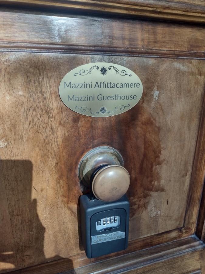 וירג'יו Mazzini Affittacamere מראה חיצוני תמונה